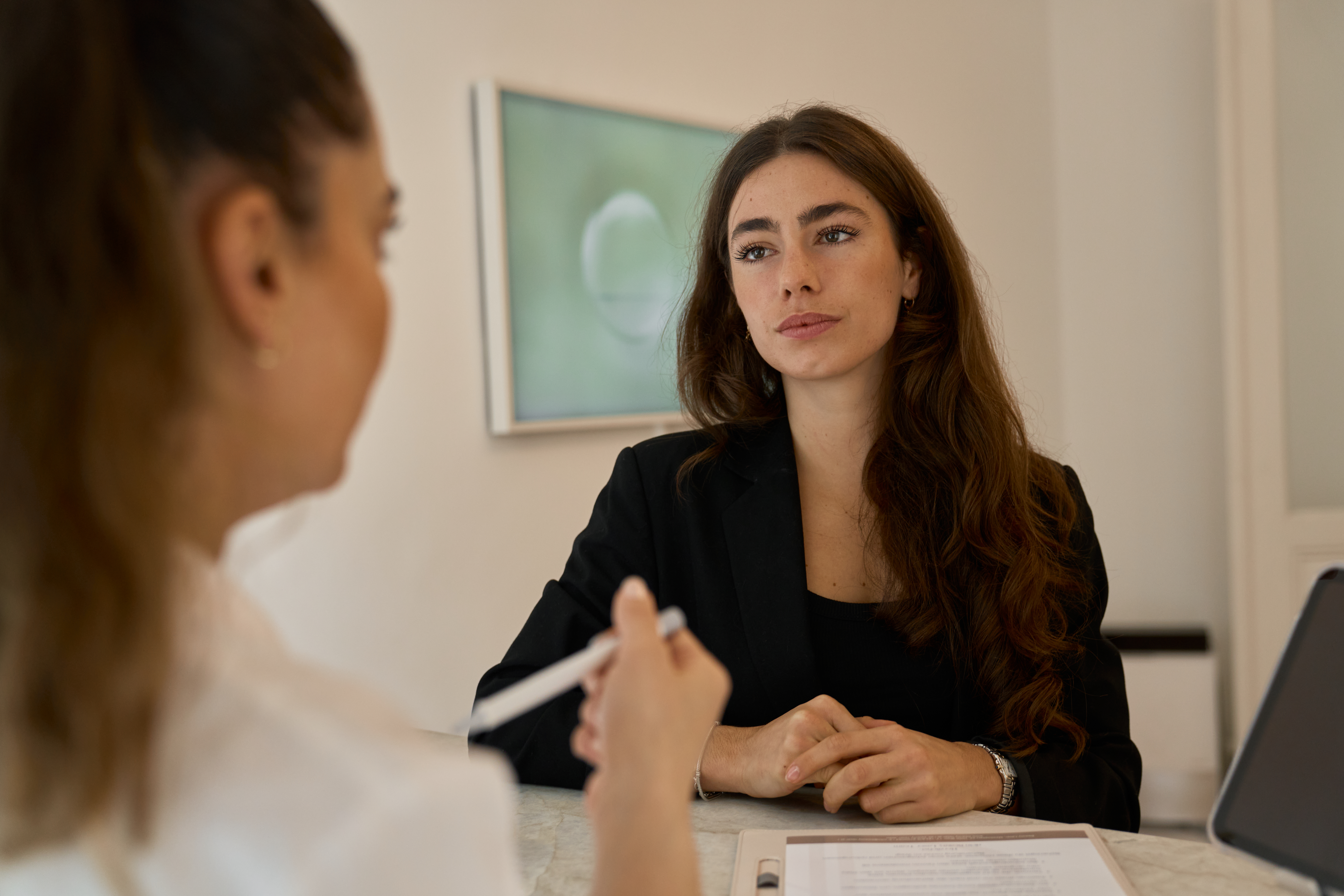 Beratungsgespräch im Studio von Beauty Laser Wien